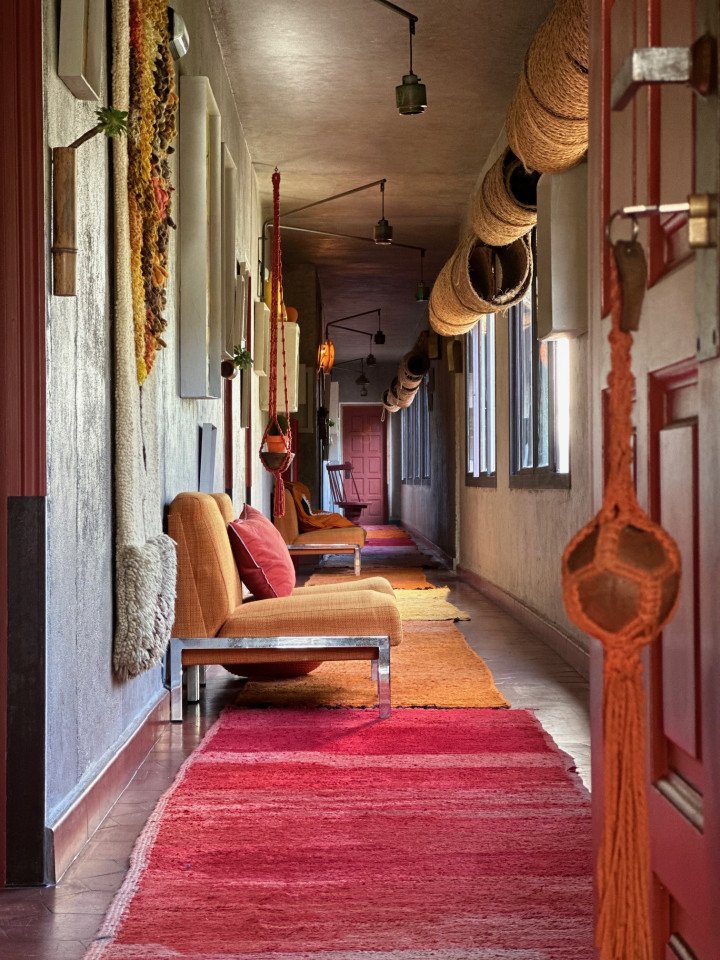 COME & SLEEP WITH US